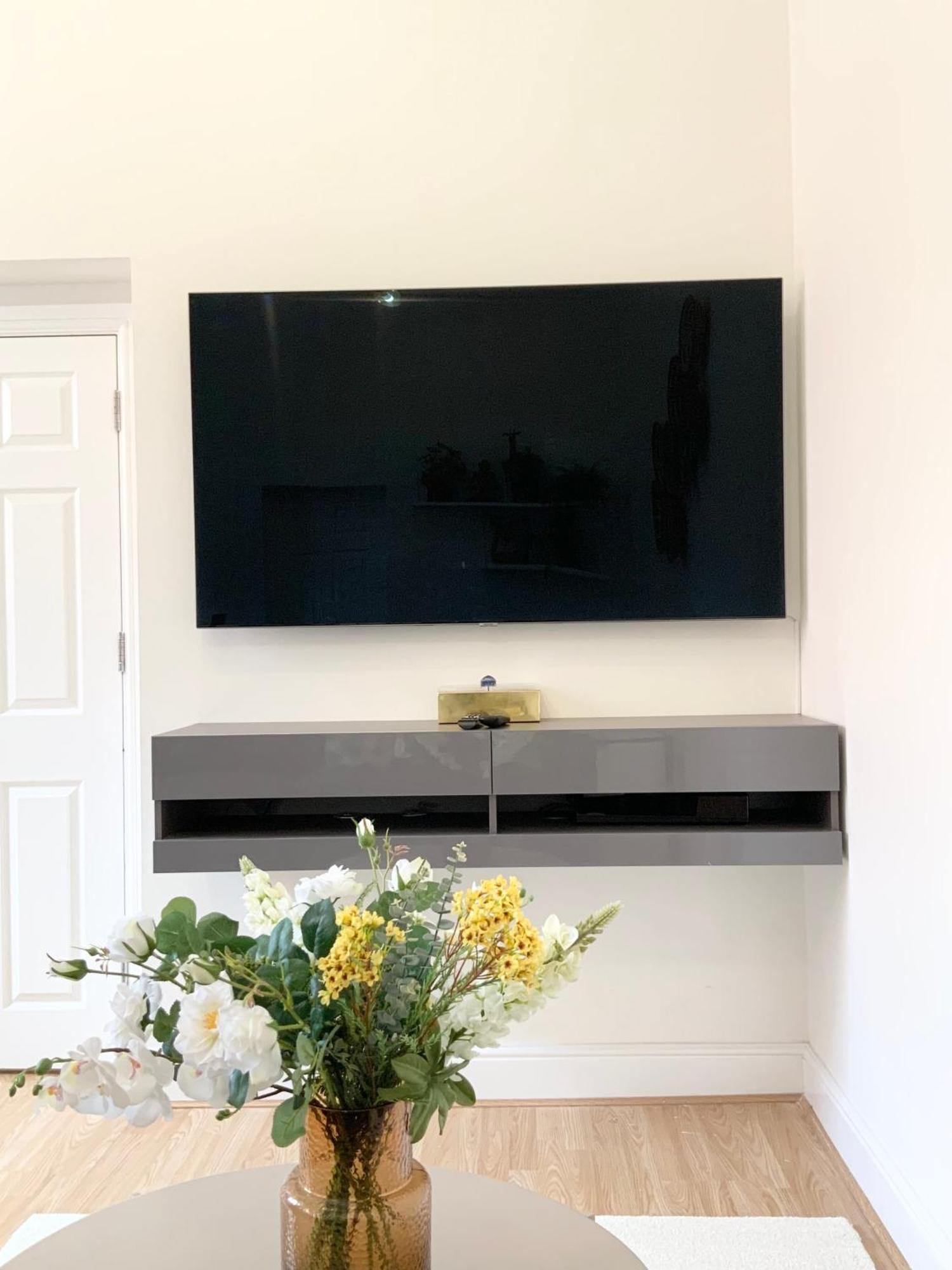 Stylish Flat In Central Location With Free Parking Суиндон Экстерьер фото